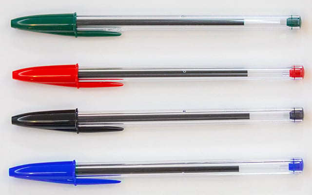 O pequeno furo na ponta da tampa da caneta Bic não é só um detalhe: ele pode salvar vidas