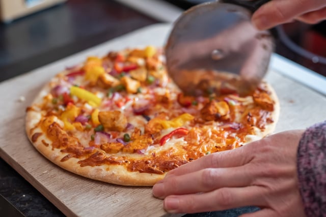 A pizza congelada nunca mais será a mesma: 4 chefs revelam truques para deixá-la muito mais saborosa