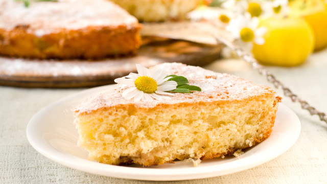 Bastou uma mordida para lembrar: este bolo de camomila é um dos mais saborosos que já experimentei