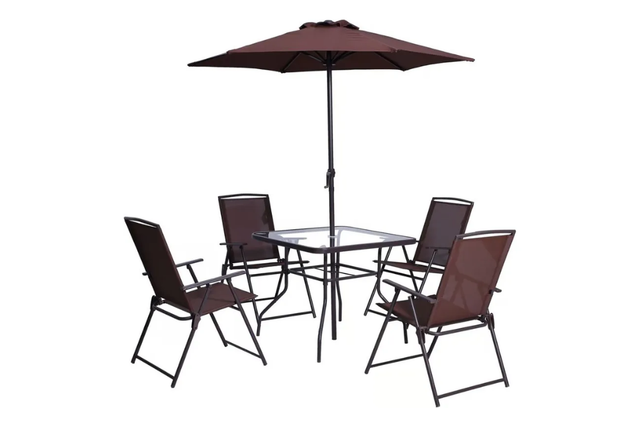 Um kit completo que traz praticidade e sombra para refeições ao ar livre  (Divulgação: Mercado Livre).