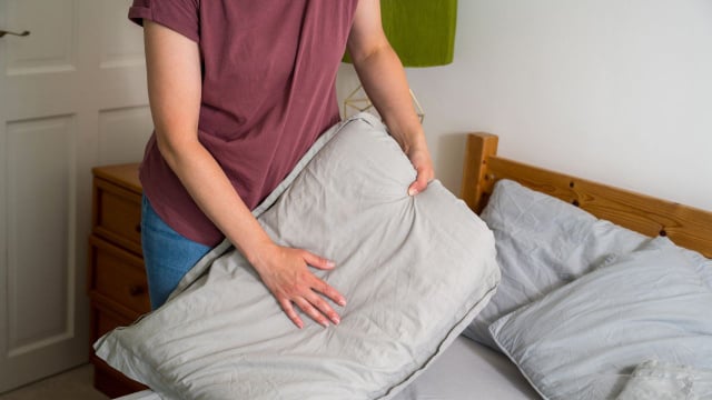 Nem todo tecido é compatível com esse método, então vale sempre conferir a etiqueta da peça (Créditos: Shutterstock)