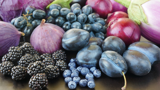 Nem frutas vermelhas, nem oleaginosas: alimentos roxos são mais poderosos para a saúde do cérebro e coração
