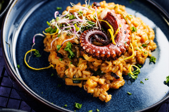 O polvo dá o toque especial para esse prato. (Créditos: Shutterstock)