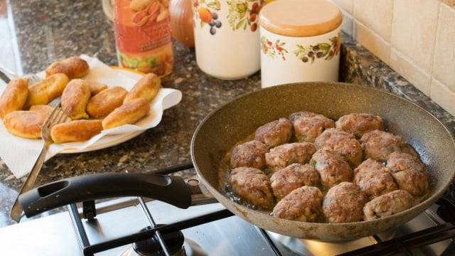 Adicione isso à carne moída em vez de ovos: os croquetes ficarão suculentos e não se desmancharão