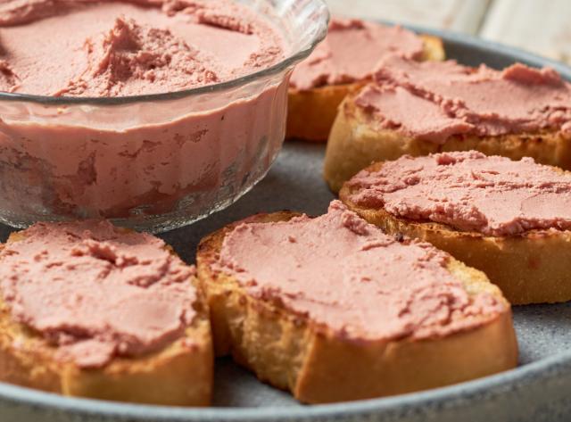 Receita de patê simples, gostoso e perfeito para fazer sanduíches