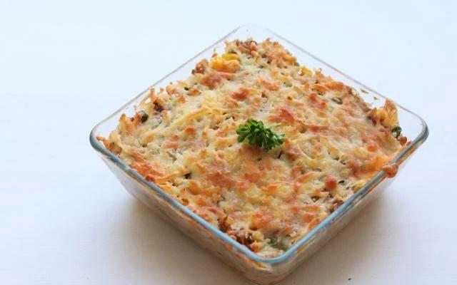 A carne moída é um bom recheio para o seu arroz de forno (Créditos: TudoGostoso)
