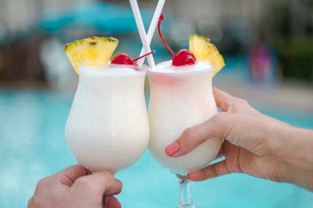 Piña Colada é o sabor tropical perfeito para festejar o Carnaval. (créditos: Shutterstock) 