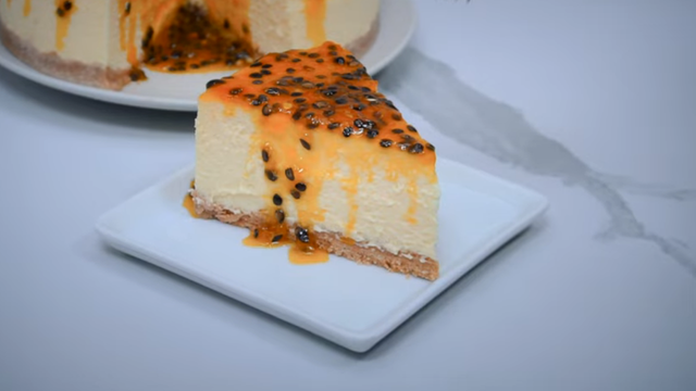 Cheesecake de maracujá fácil, geladinho e irresistível para adoçar o dia