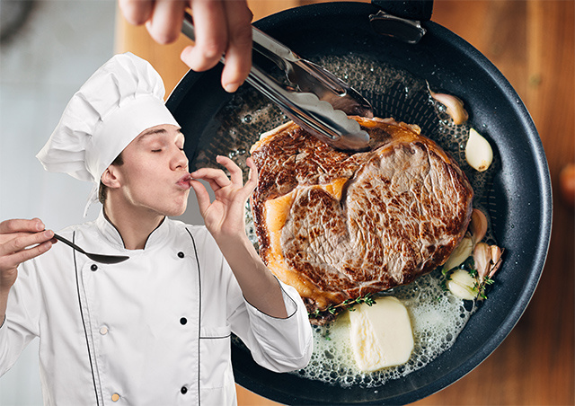 Com quantos anos você descobriu que esse é o jeito certo de fritar bife na frigideira?