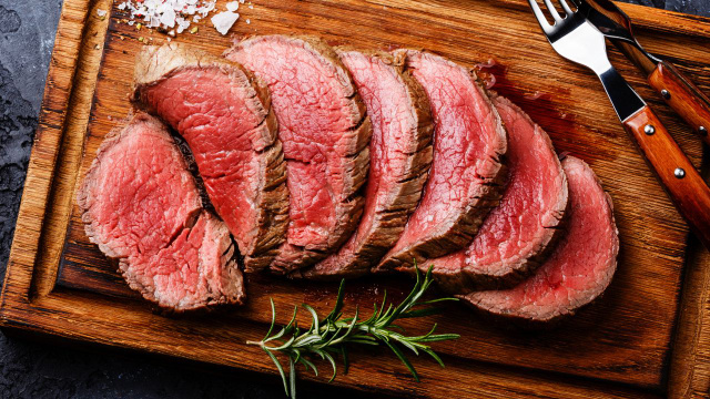 Uma carne duas vezes mais saudável do que a carne de porco, mas poucos brasileiros incluem no cardápio