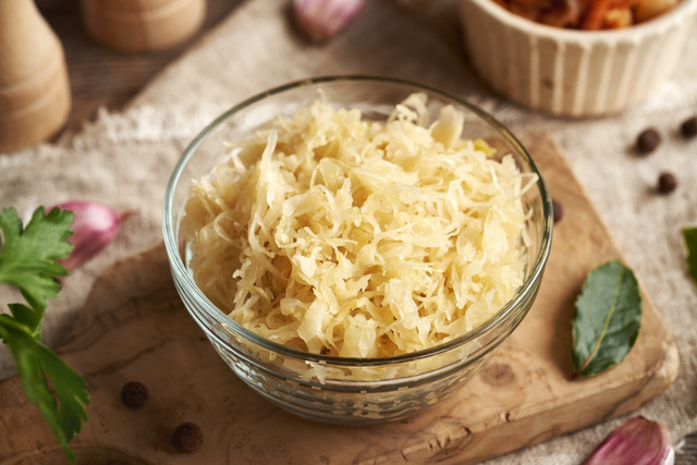 Poucos sabem, mas é por isso que você deve transformar o repolho em chucrute!