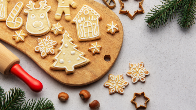 Biscoitinho de Natal SEM GLÚTEN, SEM LEITE E SEM AÇÚCAR: faço essa receita low carb todo ano aqui em casa!