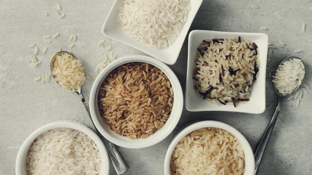 Qual é o mais saudável: o arroz branco ou parboilizado? Descubra a diferença e as vantagens