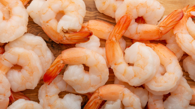 Nada de camarão: entenda por que esse fruto do mar deve ficar fora do seu cardápio até o fim de abril