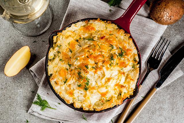 Torta de batata com cebola e parmesão SEM FARINHA DE TRIGO: atenção com a água da batata no preparo