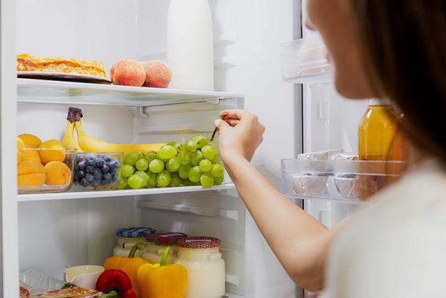 Esses 5 alimentos nunca devem ser guardados na geladeira (a gente aposta que o último vai te surpreender)