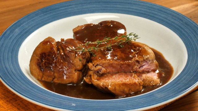 O toque especial na carne de porco que tornou meu prato digno de chef de cozinha: aprenda como fazer medalhão suíno ao molho de laranja!