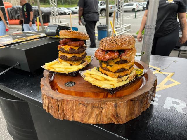 Torresmo burguer era uma das novidades feitas de carne de porco. (Foto: Jéssica Antunes / TudoGostoso)