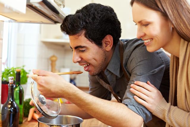 Comportamentos anti-higiênicos para você NUNCA fazer na sua cozinha