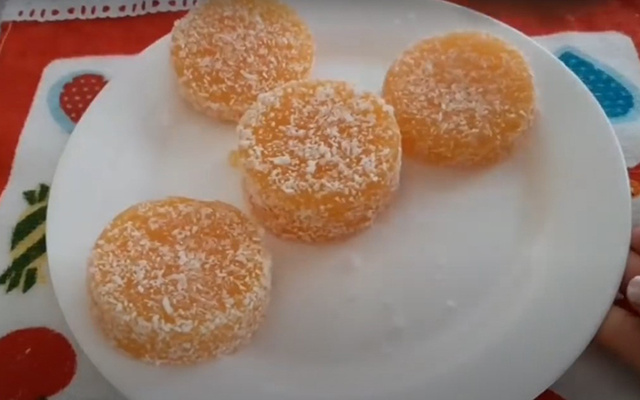 Misturei suco de laranja com 2 ingredientes e fiz essa sobremesa rápida e deliciosa