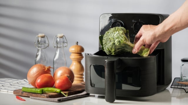Esquenta Prime Day: air fryer de 6 litros e visor de vidro mais barata para assinantes Prime