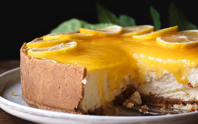 Não ligue o forno: a torta de limão preguiçosa que fica pronta rapidinho perfeita para fazer neste calorzão!