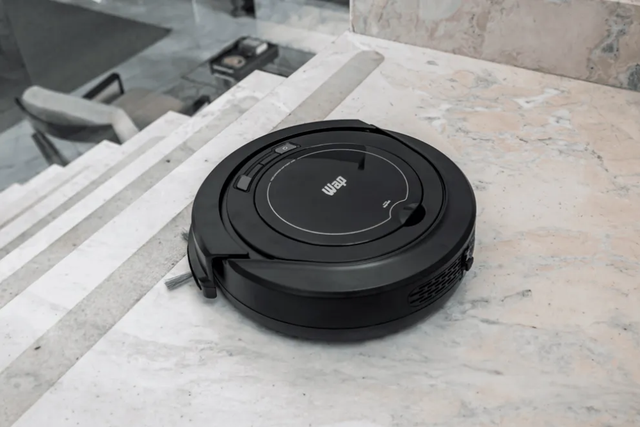 Ele varre aspira e passa pano em um só aparelho (Divulgação: Mercado Livre)
 