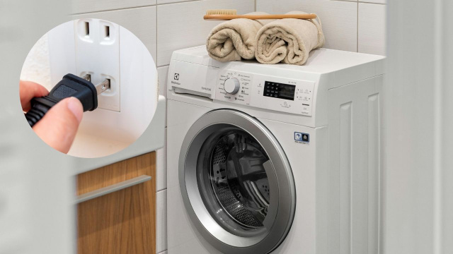 Você deve desligar a máquina de lavar da tomada após o uso?