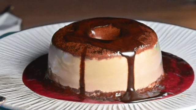 Quando a fome e a refrescância andam juntos: pudim de sorvete é a sobremesa perfeita para o final de semana