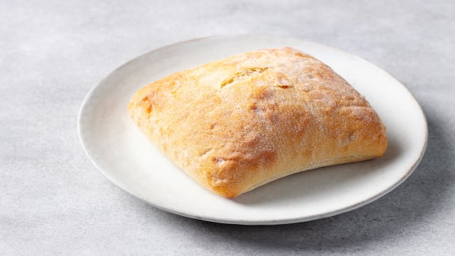 Nem pão de forma, nem francês: essa ciabatta sem sovar com apenas 5 ingredientes é minha receita de pão predileta para fazer em casa