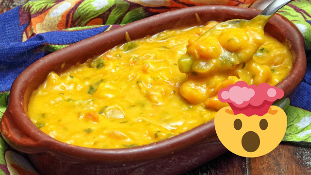 Meu pai salvou o almoço especial com esse truque para engrossar o bobó de camarão e meu cérebro explodiu quando aprendi!