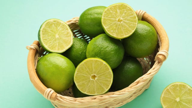 Tire os limões da fruteira agora mesmo e descubra como fazê-los durar semanas