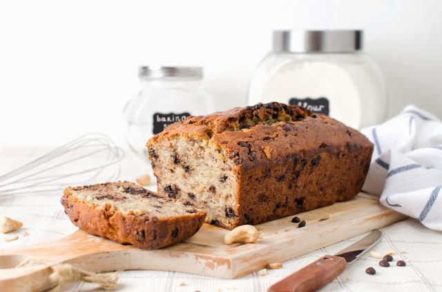 Se você gosta de banana, precisa fazer essa receita de bolo da minha avó: o cheiro seduz até o vizinho