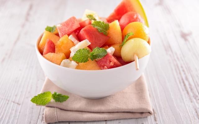 A salada de frutas traz frescor para o café da manhã de Dia das Mães (Créditos: TudoGostoso)