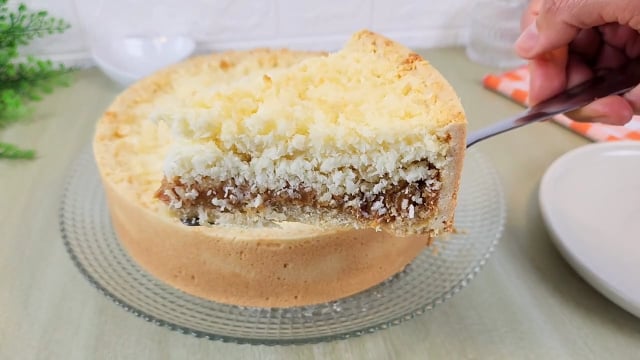 O encontro perfeito: torta de doce de leite com coco é uma das melhores sobremesas que já comi na vida