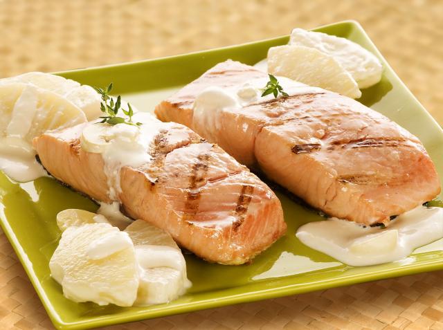 Peixe grelhado é bom para almoço prático (Créditos: TudoGostoso)
