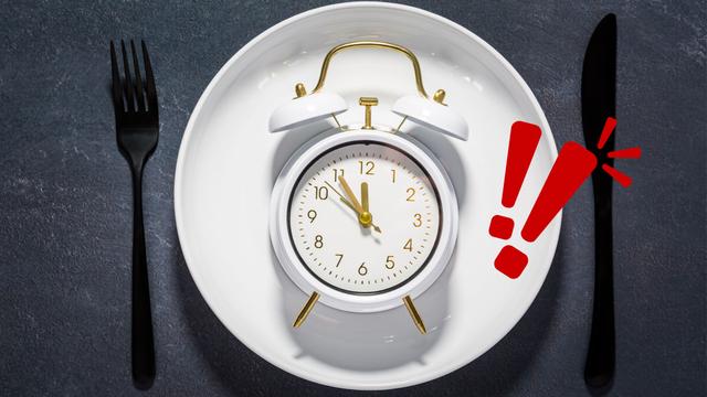 O melhor horário para jantar, segundo especialistas em longevidade, tem relação com a hora que você dorme