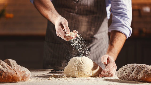 Por que o pão da padaria parece sempre mais gostoso? Esses especialistas respondem