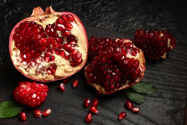 7 frutas ricas em ferro para quem não come carne e quer evitar problemas de saúde como anemia