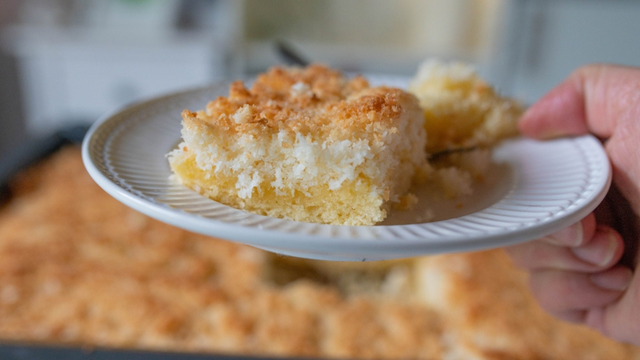 Não troco por nada: o bolo gelado de coco queimado que peço todo ano no meu aniversário!