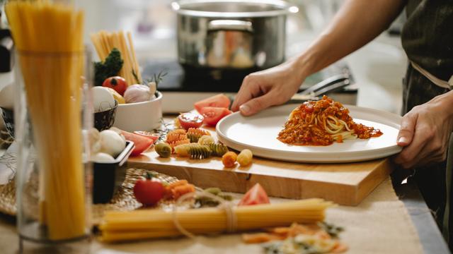 Carboidrato zero? Dieta com falta do alimento tem consequências perigosas, aponta estudo