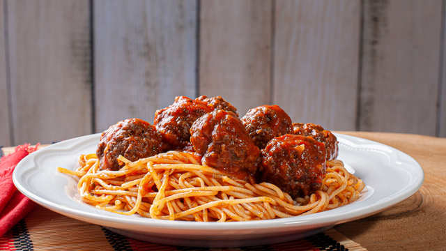 O segredo da almôndega perfeita: o passo simples que deixa a carne muito mais suculenta