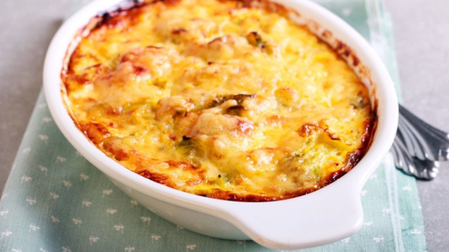 A combinação de batata com frango fica incrível! (Créditos: Shutterstock)