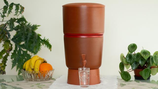Filtro de barro é bom? Conheça as vantagens deste purificador de água tradicional