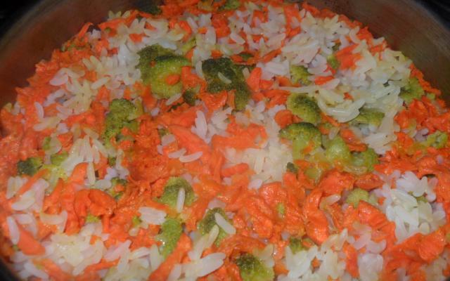 Arroz com legumes (Créditos: Irlanda Barbosa/TudoGostoso)