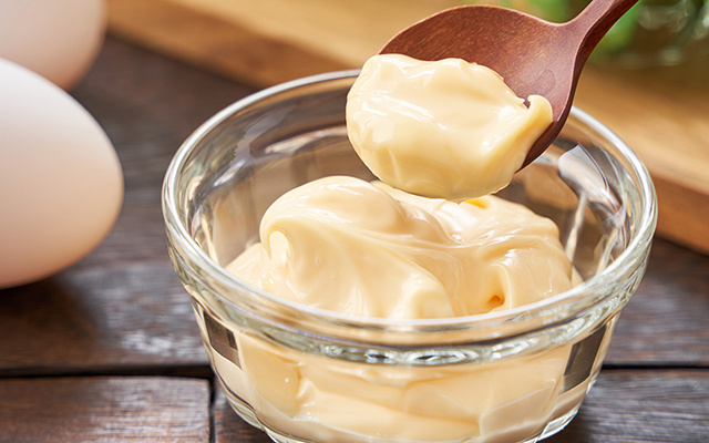 Com apenas 4 ingredientes e em 10 minutos, você prepara a melhor maionese caseira