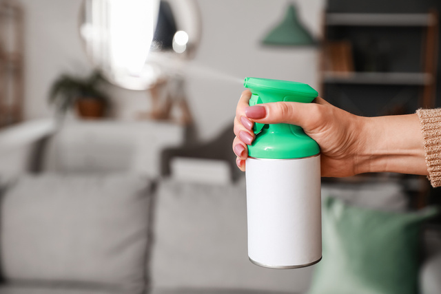 Nem canela, nem velas aromáticas: esse é o melhor truque para afastar o cheiro ruim da sua casa