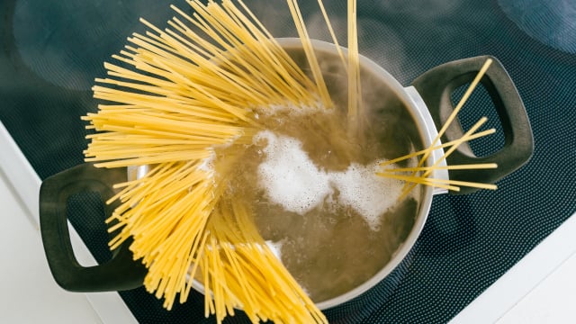 É por isso que os italianos não engordam comendo massa: basta cozinhar dessa maneira, tudo muda