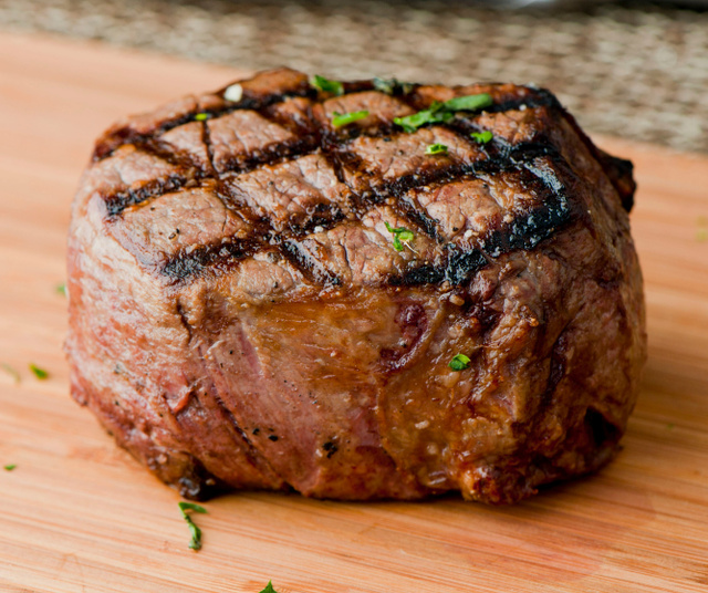 Baixou o preço! Receitas com filé mignon e dicas de preparo para aproveitar a queda no valor do corte