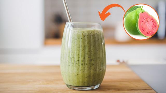 Eu bebo esse suco de goiaba com espinafre há 11 anos todos os dias: bebida desinflama o corpo e me dá energia
